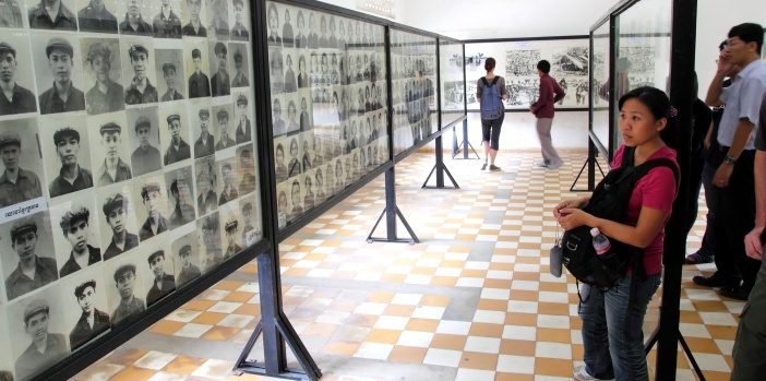 tuol-sleng-museum-phnom-penh