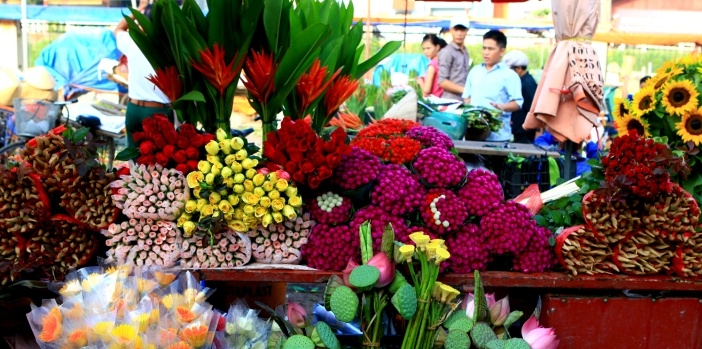 nghi-tam-flower-market