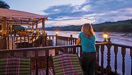 things-to-see-in-laos-cruise-on-the-mekong-river