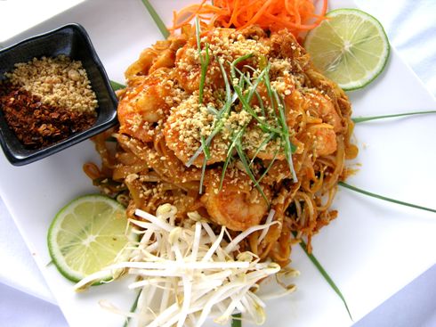 pad-thai-food-exotic-thai-vacations