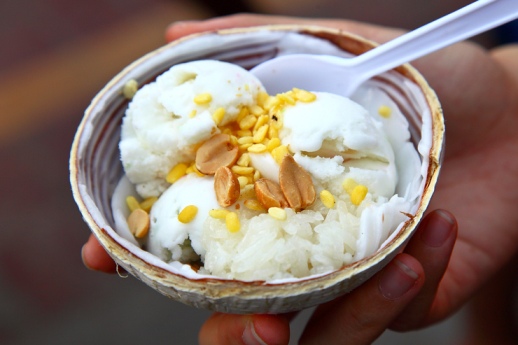 bangkok-cuisine-coconut-ice-cream