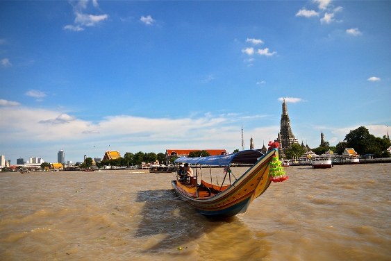 things-to-do-in-bangkok-Khlong-tour-riverside