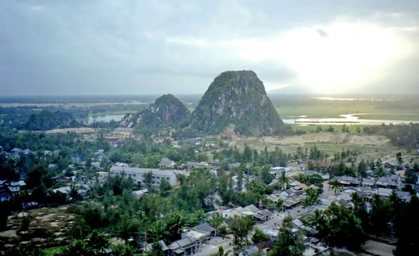 things-to-do-in-da-nang-marble-mountain