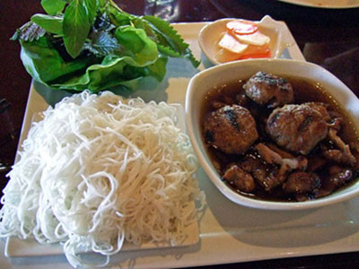 things-to-eat-in-hanoi-bun-cha
