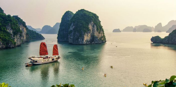 halong-bay-cruise-prince-junk-