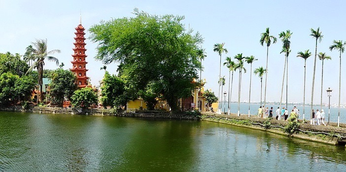 tran-quoc-pagoda-hanoi