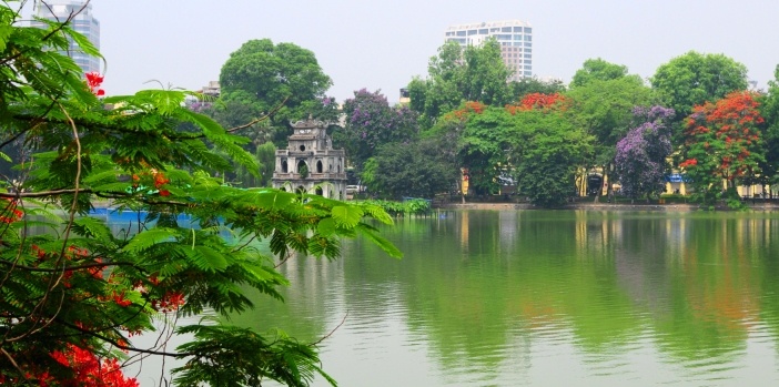 hoan-kiem-lake-hanoi