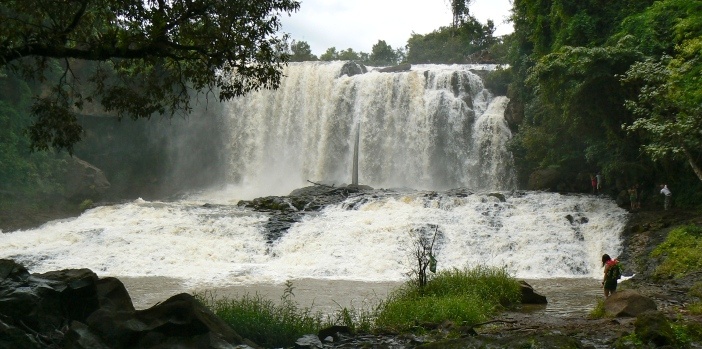 bu-sra-waterfall-mondulkiri-cambodia