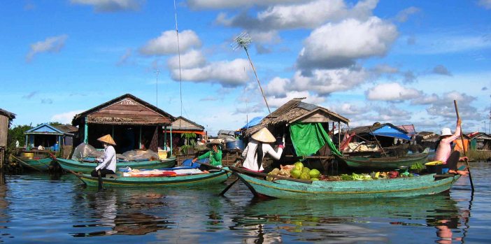 kompong-luong-floating-on-tonle-sap-lake