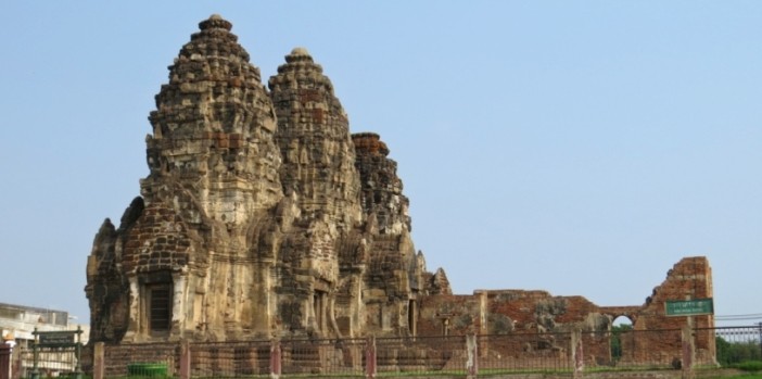 phra-prang-sam-yot-lopburi-thailand