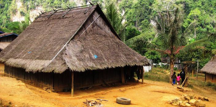 long-lao-village-laos