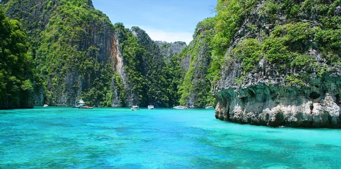 phi-phi-island