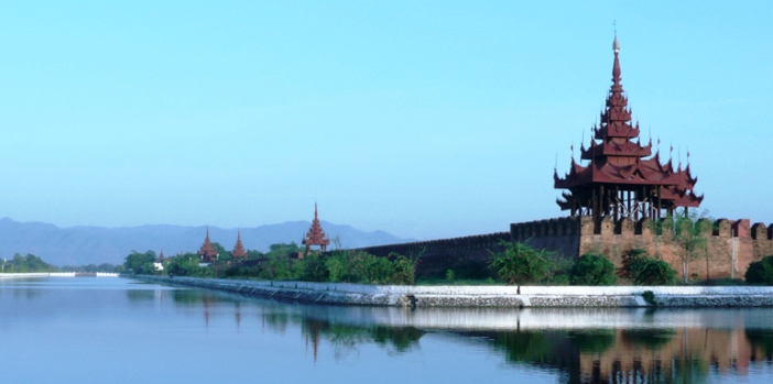 moat-of-royal-palace-mandalay