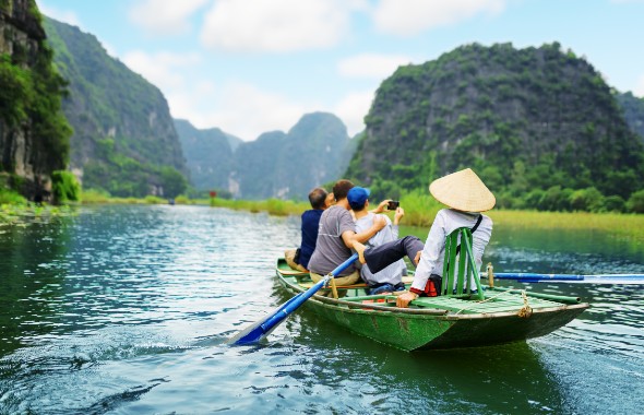 CHALLENGING VIETNAM & CAMBODIA FAMILY TOUR