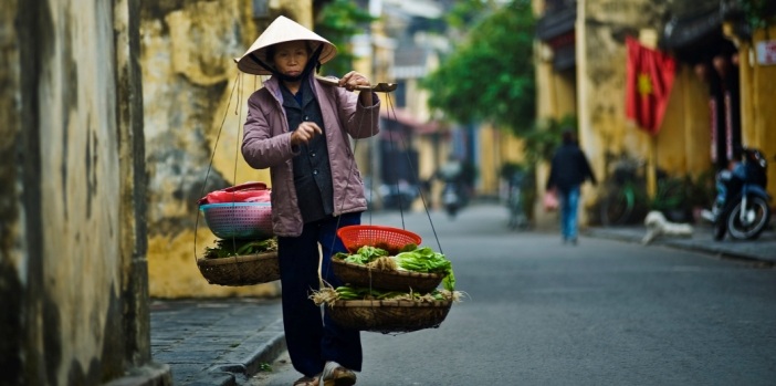 hoi-an-street-vendor