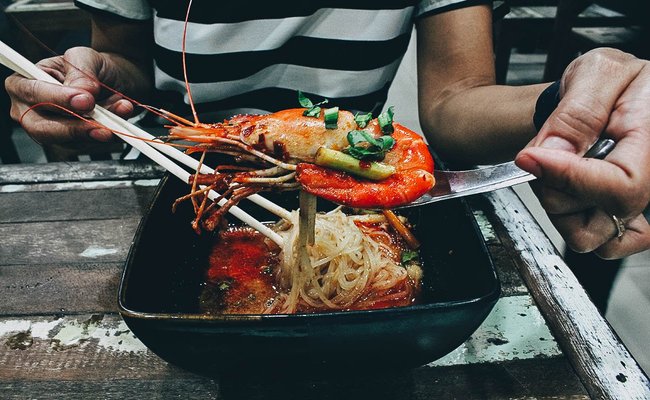 Pad Thai with tom yum goong