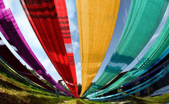 Weaving-making village – Van Phuc silk village (Ha Dong – Ha Noi)